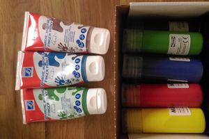 PEINTURES A L'EAU