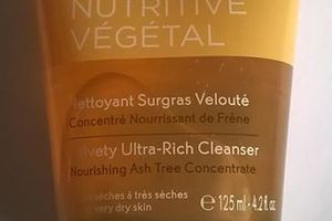 Yves Rocher, Nutritive Végétal, Nettoyant Surgras Velouté, Concentré Nourrissant de Frêne