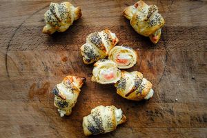 Croissant saumon, fromage frais aux herbes pour l'apéro !