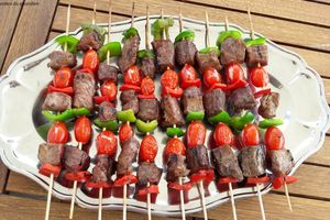 Brochettes de boeuf mariné