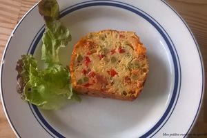 Cake au chorizo, petits pois, poivrons et maïs