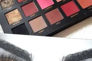 Makeup avec Huda Gold Edition
