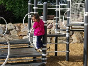 Auf H: Parents' Night Out &amp; andere Aufstiege