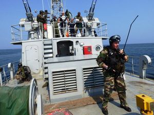 L'actu de la MARINE NATIONALE, de notre défense et de nos alliés - Page 2 Ob_562699_img-17