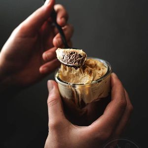 Mousse chocolat et chantilly de spéculos