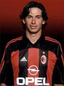DEMETRIO ALBERTINI, UN 23 DE AGOSTO, NACE EL FUTBOLISTA ITALIANO, EFEMERIDES DEPORTIVAS