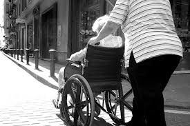 AGENCIAS DEL REINO UNIDO CONTRATAN A CRIMINALES PARA CUIDAR ANCIANOS, NOTICIAS INSÓLITAS