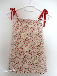Une petite robe enfant... pour fêter le retour du soleil!