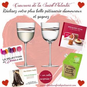 Mousse bavaroise aux cerises, croustillant chocolat sur génoise