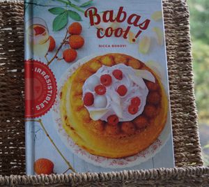 Baba à la crème de châtaignes, chantilly au cacao, éclats de châtaignes