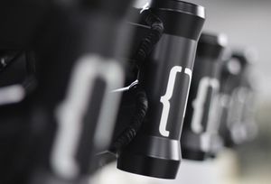 Faut-il se friser les Moustaches à l'électricité