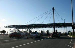 La Rochelle : Motards et cégétistes réclament la gratuité du pont de Ré