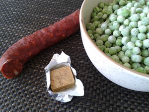 Crèmes de petits pois au chorizo