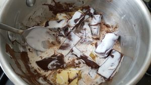 Mousse au chocolat et amande