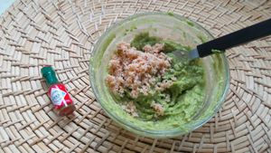 Bruschettas à la crème d'avocat et crabe