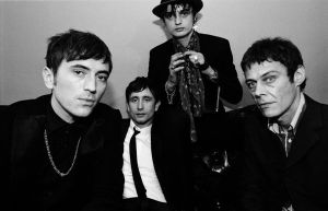 Les Babyshambles peuvent dire que "dans une industrie d'imbéciles, de sbires et de nécrophages si tu n'es pas une marionnette ou un pantin, tu..."