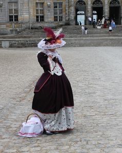 Tenue estivale Caraco 1740-1770