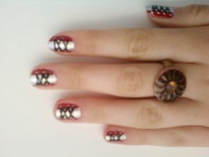 Nail Art Converse (ou Corset !!!)