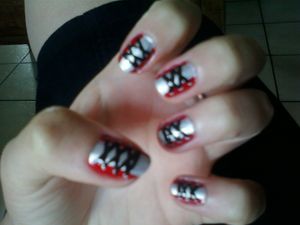 Nail Art Converse (ou Corset !!!)