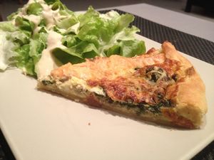Tarte épinard frais & saumon - lacuisine2caroline.overblog.com