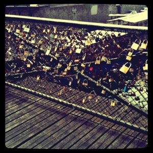 Je l'aime, mais lui ?