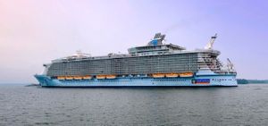 Debutta ALLURE OF THE SEAS, la nave da crociera più grande del mondo