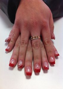 La pose d'ongles, avec capsules ou sur ongles naturels ?