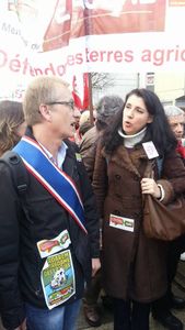 Manifestation de Nantes : des casseurs, mais aussi des tracteurs