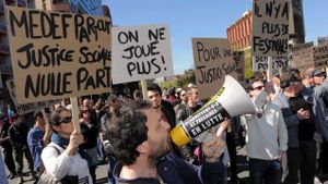 Intermittents : appel à AG(ir)