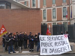 Montauban : Solidarité financière aux facteurs en grève.