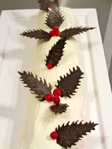 Bûche façon forêt noire aux framboises