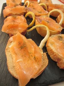 Toasts au saumon fumé