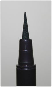 Le feutre liner tenue 12h d'Yves Rocher ? Un indispensable pour moi !