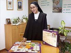 Monja crea un juego sobre la fe.