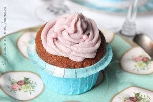 Cupcakes fourrés fruits rouges