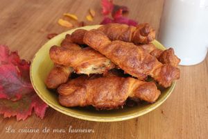 Friandises du peuple nain : croissants au fromage et noix de pécan