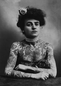 Défi d'Octobre N°26: Piercing ou tatoo