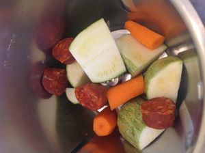 Sauce piquante au thermomix, idéale pour relever des pâtes.