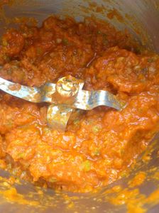 Sauce piquante au thermomix, idéale pour relever des pâtes.