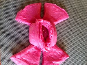 Rose briochée au coeur crémeux de pralines roses
