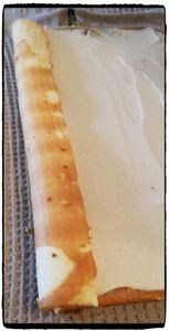 Bûche à la crème de marrons et tuiles au chocolat