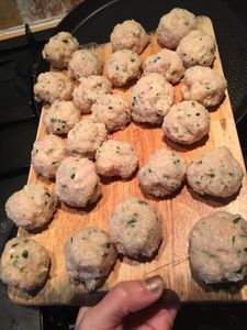Boulettes de poulet à la menthe sauce au fromage blanc