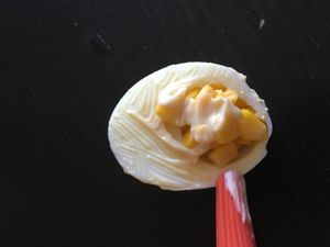 Œufs surprise, eggs surprise...
