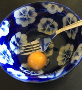 Œufs surprise, eggs surprise...