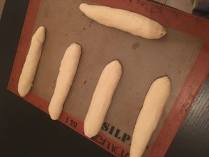 Pains à Hot Dog et sauce au cheddar, recette au thermomix