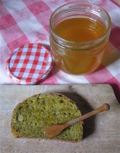 "Miel" de pissenlit, pain aux fleurs de pissenlit