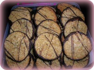 BISCUITS DOUBLE CHOCOLAT OU HAVREFLARN (BISCUITS IKEA) A MA FAçON