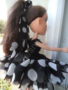 tuto gratuit bratz: robe ruban noir et blanc
