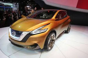 Nissan Resonance