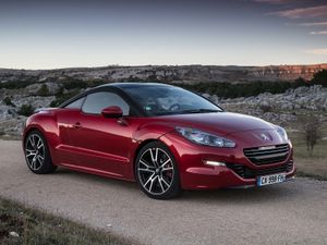 Peugeot RCZ...il continue sa route!
